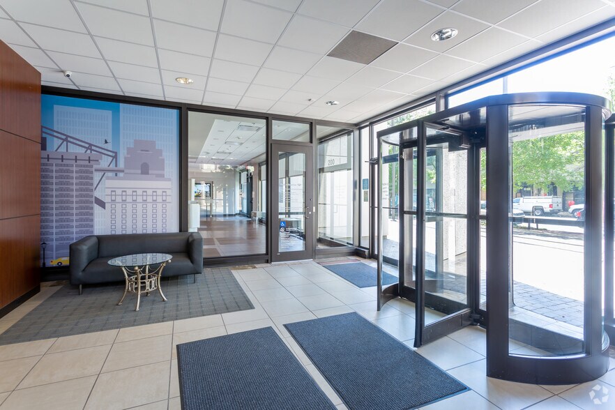 More Photos Of 200 W Capitol Ave, Little Rock Office For Lease