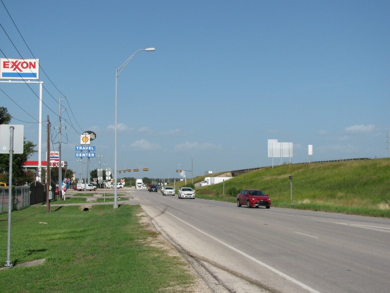 More Photos Of 980 E Interstate 10, Seguin Land For Sale