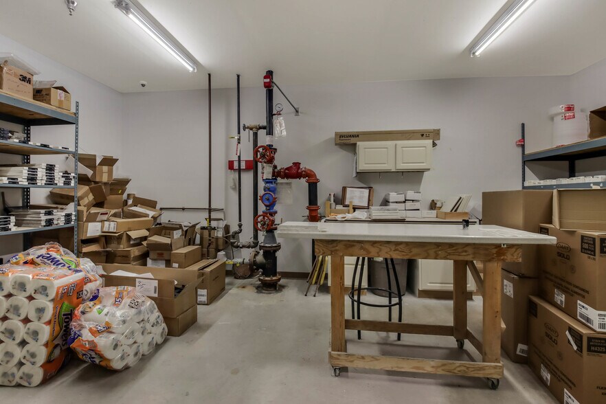 More Photos Of 653 Tower Dr, Cadott Manufacturing For Sale