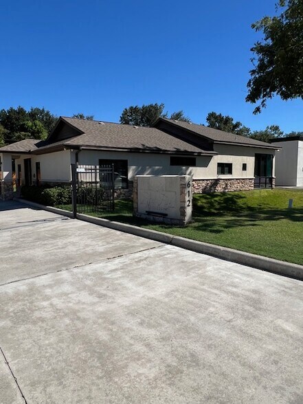 Primary Photo Of 612 State Highway 3, League City Freestanding For Sale