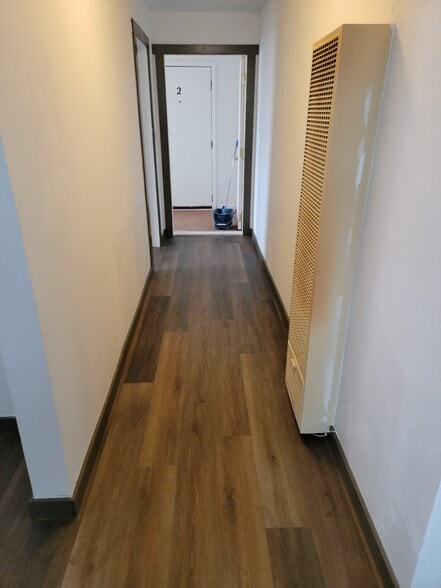 More Photos Of 450 Montana Ave, Lovell Storefront Retail Office For Sale