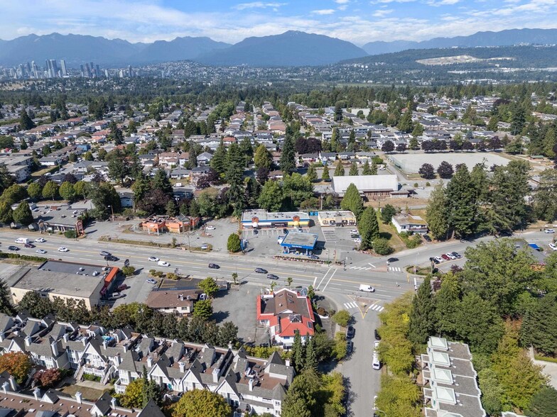 More Photos Of 6558 Kingsway, Burnaby Restaurant For Sale