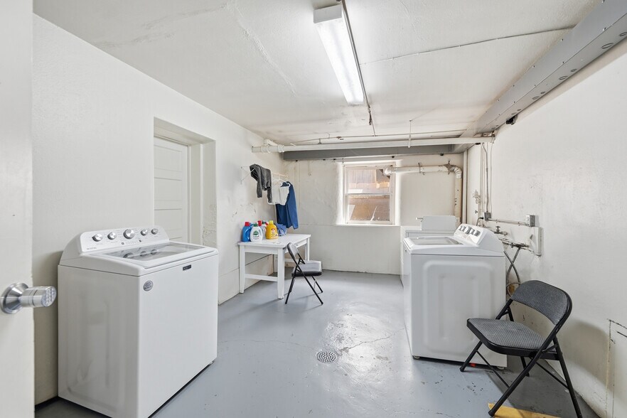 More Photos Of 1090 11th St, Boulder Apartments For Sale