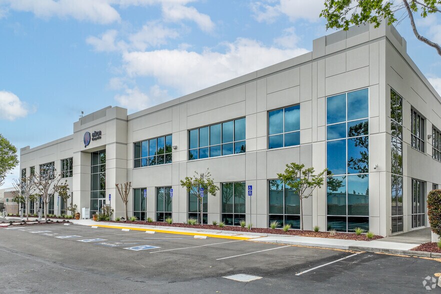 More Photos Of 24590 Clawiter Rd, Hayward Office For Lease