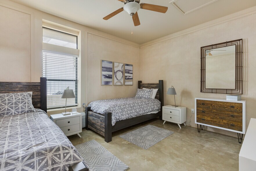 More Photos Of 3050 Eisenhauer Rd, San Antonio Apartments For Sale