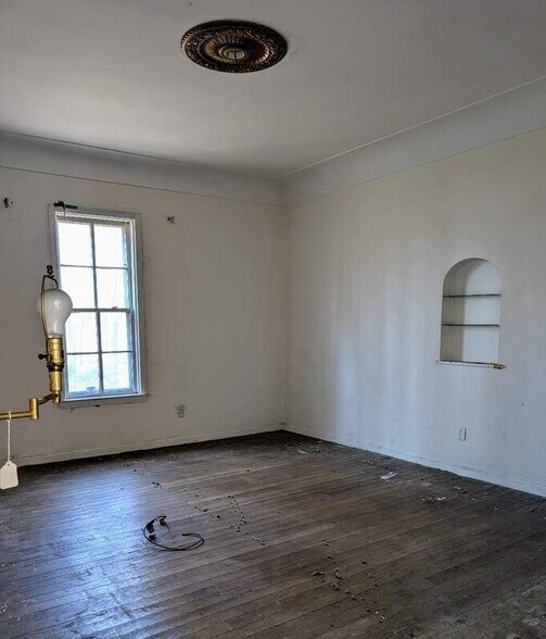 More Photos Of 6681 6 Mile Rd, Northville Multifamily For Sale