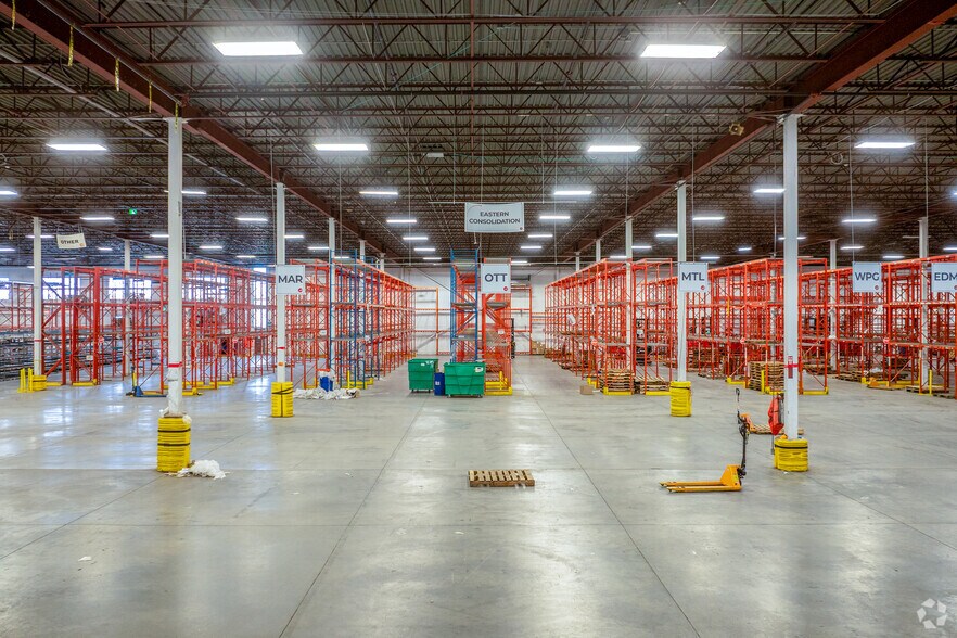 More Photos Of 475 Admiral Blvd, Mississauga Warehouse For Lease