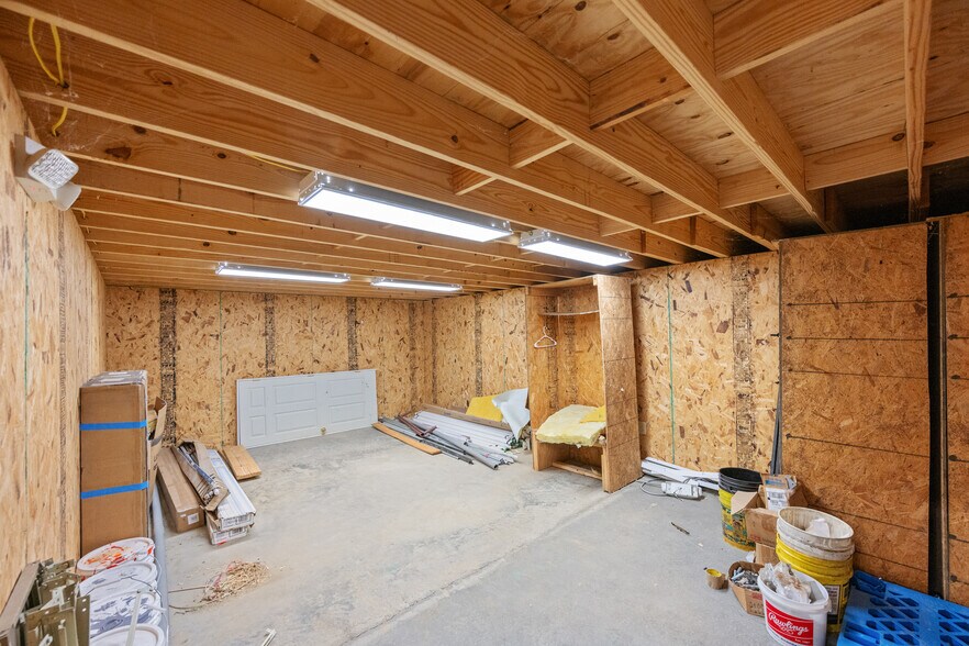 More Photos Of 19225 Main St W, Huntingdon General Retail For Sale