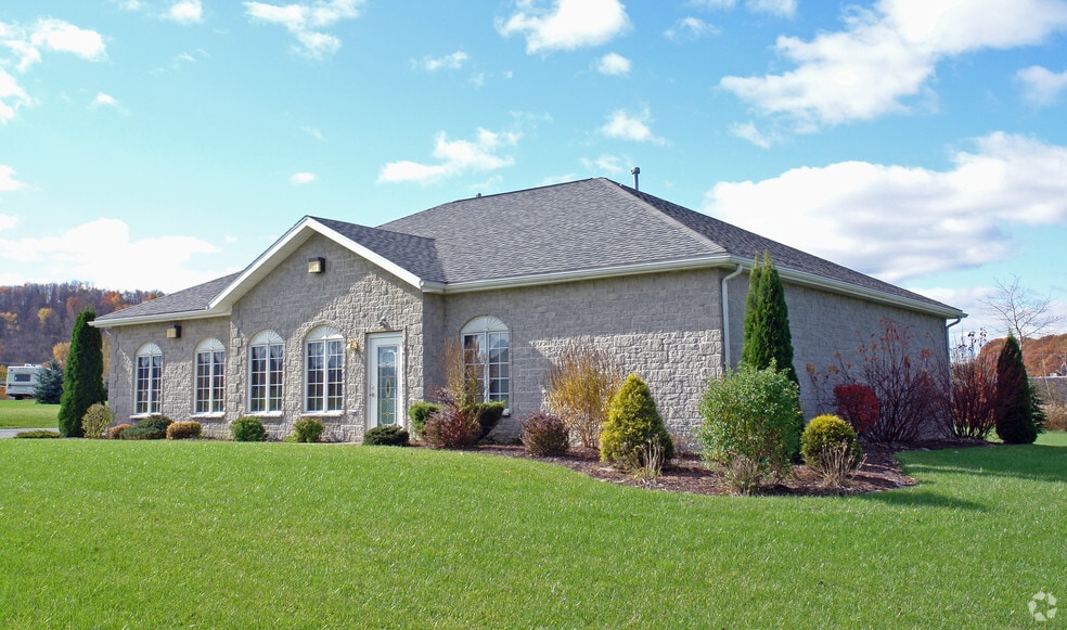 Primary Photo Of 900 Leonard St, Clearfield Office For Lease