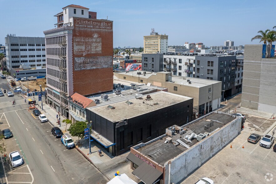 More Photos Of 219 E Broadway, Long Beach Storefront For Lease