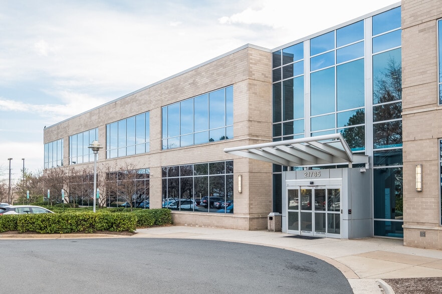 Primary Photo Of 21785 Filigree Ct, Ashburn Medical For Lease
