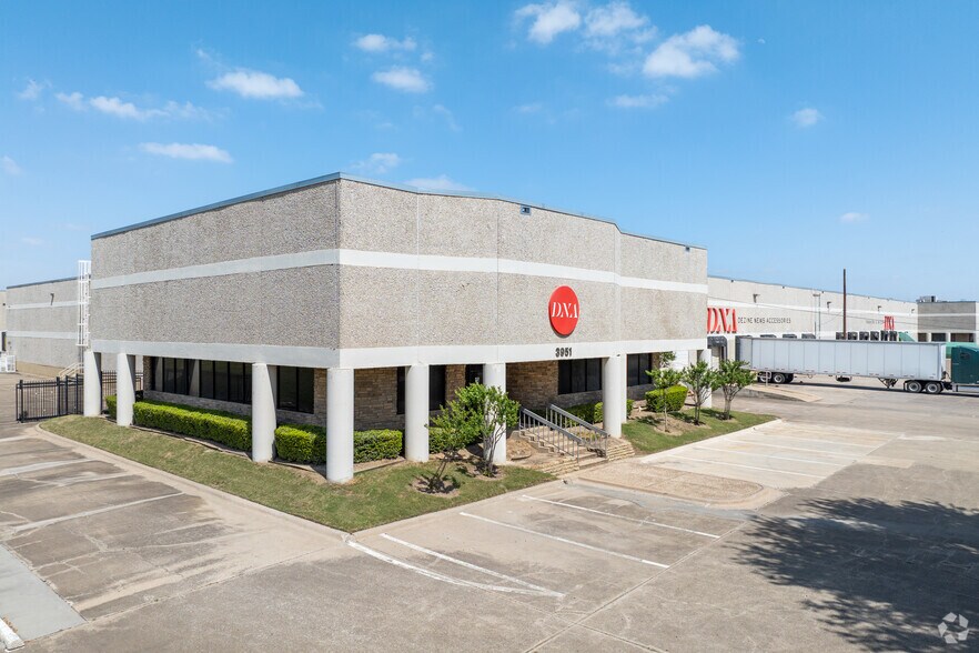 Primary Photo Of 3951 La Reunion Pky, Dallas Distribution For Lease