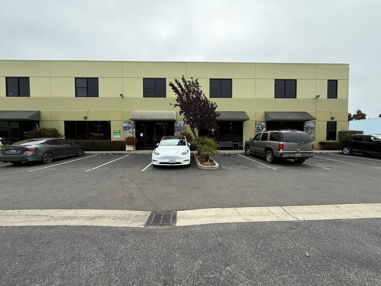 Primary Photo Of 6996 Soquel Ave, Santa Cruz Showroom For Lease