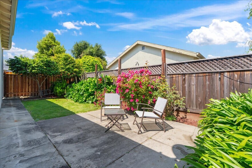 More Photos Of 1015 10th Ave, San Mateo Multifamily For Sale