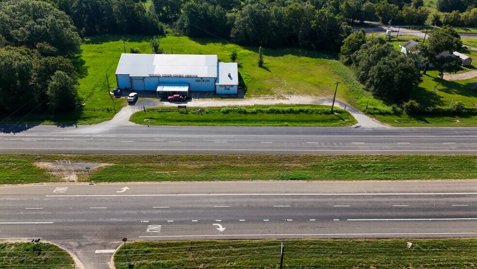 More Photos Of 10411 S US Highway 79, Palestine Warehouse For Sale
