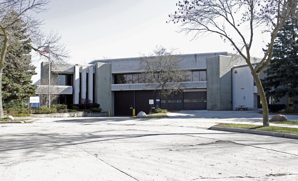 More Photos Of 5700 W Bender Ct, Milwaukee Distribution For Lease
