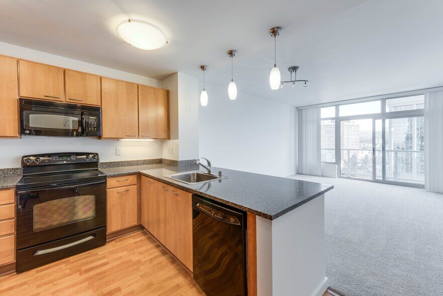 More Photos Of 100 Grand Ave, Oakland Apartments For Lease