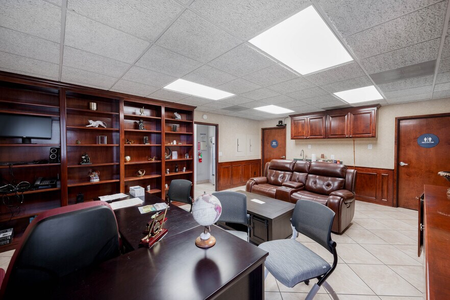 More Photos Of 5995-5997 Brockton Ave, Riverside Medical For Sale