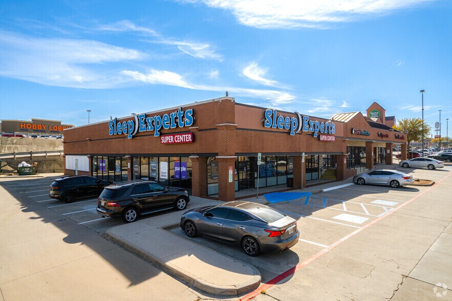 More Photos Of 2219 S Loop 288, Denton Unknown For Lease