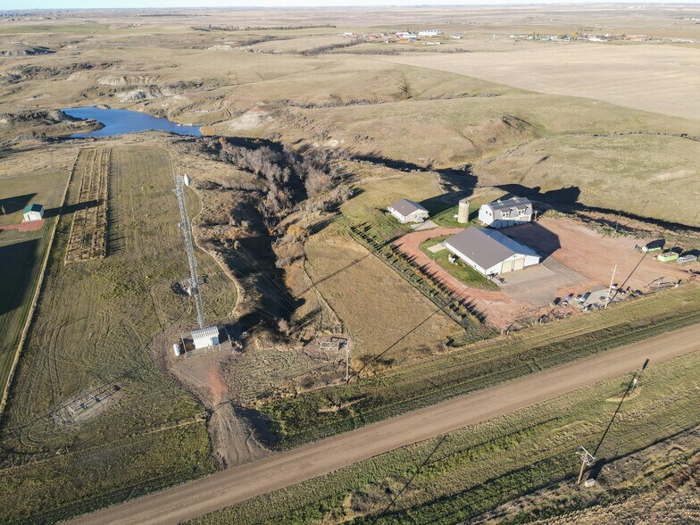 More Photos Of 13603 38th St SW, Belfield Flex For Lease