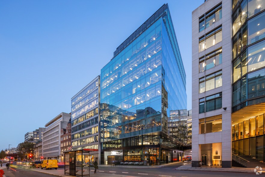 More Photos Of 20 Farringdon St, London Coworking Space