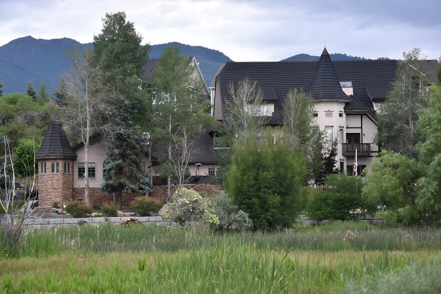 More Photos Of 375 Rainbow Ln, Midway Rehabilitation Center For Sale