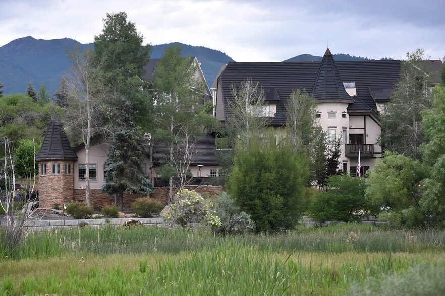 More Photos Of 375 Rainbow Ln, Midway Rehabilitation Center For Sale