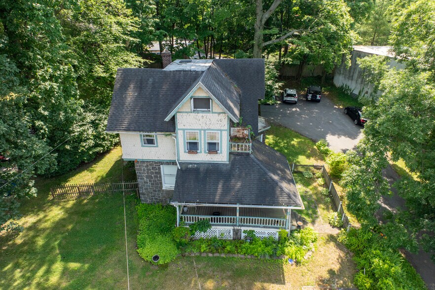 More Photos Of 234 Conestoga Rd, Wayne Specialty For Sale