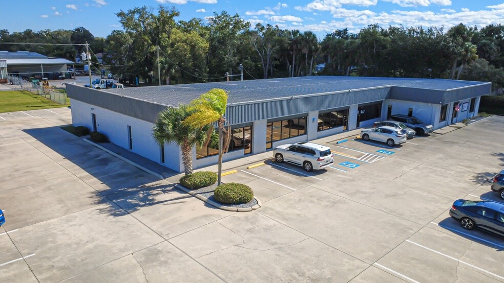 Primary Photo Of 2290-2298 W Airport Blvd, Sanford Flex For Lease