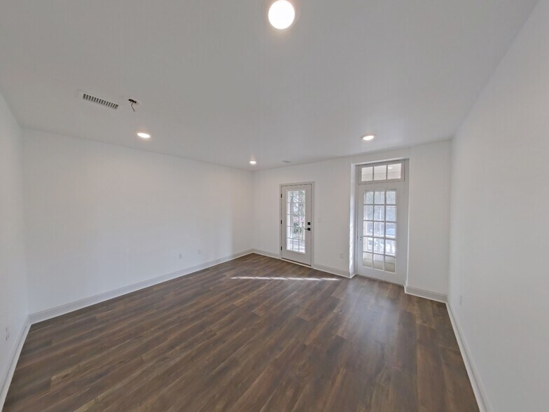 More Photos Of 201 Rochelle Ave, Philadelphia Multifamily For Sale