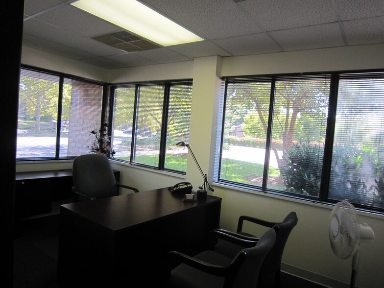 More Photos Of 849 Quince Orchard Blvd, Gaithersburg Medical For Lease