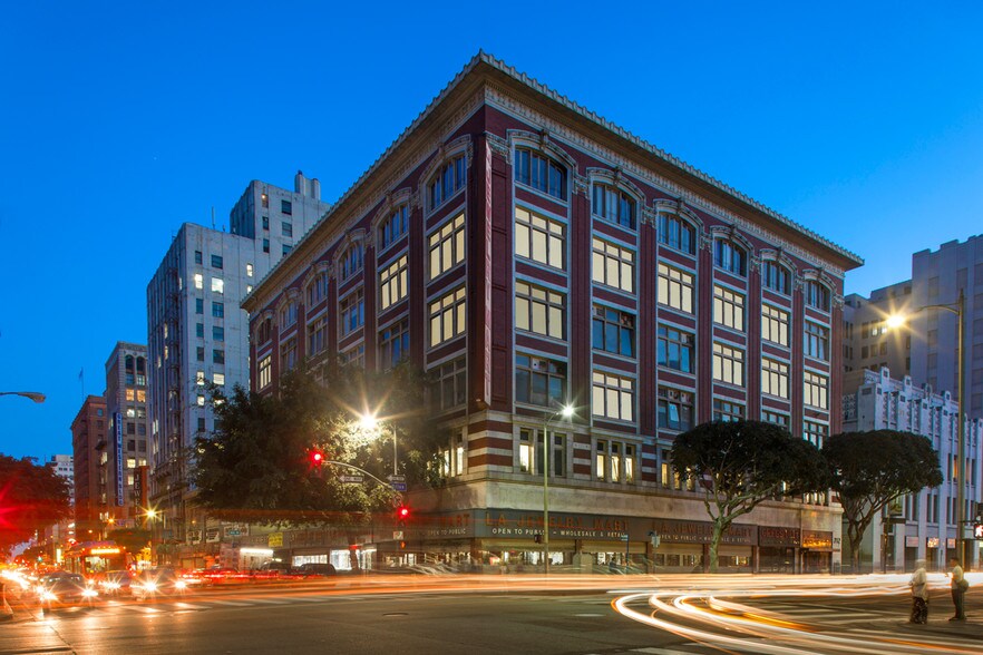 More Photos Of 712 S Olive St, Los Angeles Office For Lease