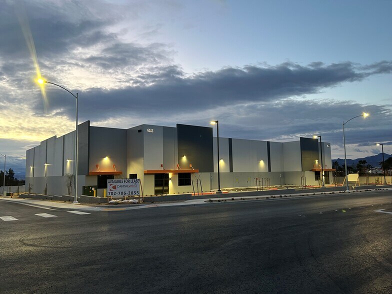 More Photos Of 5940 McLeod Dr, Las Vegas Warehouse For Lease