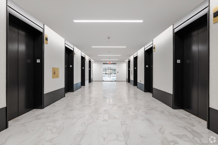 More Photos Of 1550 Crystal Dr, Arlington Office For Lease