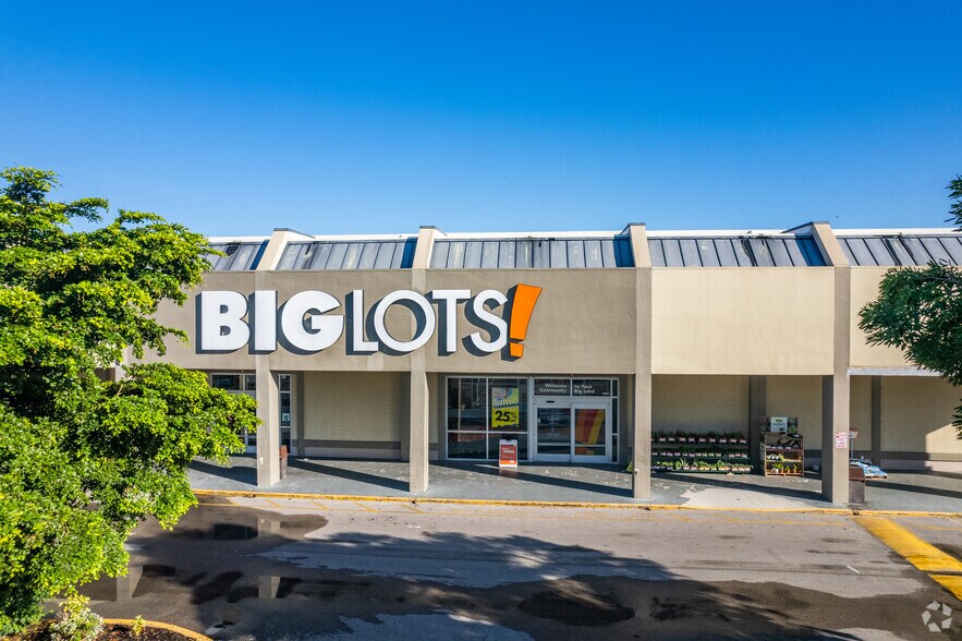 More Photos Of 4901 Palm Beach Blvd, Fort Myers Unknown For Lease