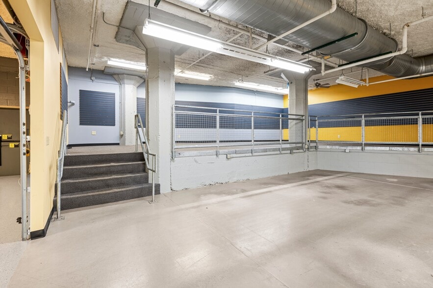 More Photos Of 718 Washington Ave N, Minneapolis Loft Creative Space For Sale