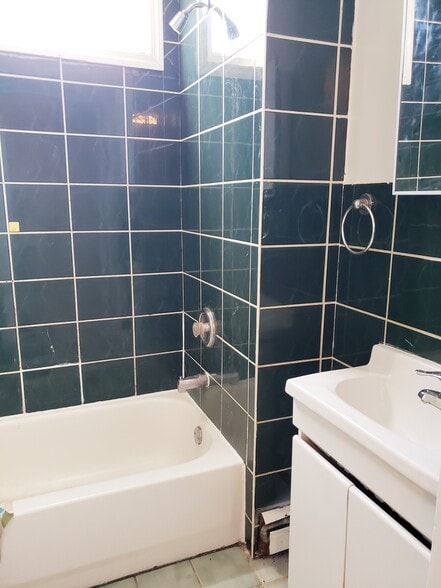 More Photos Of 79-81 Washington St, Perth Amboy Apartments For Sale