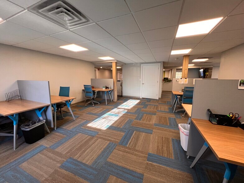 More Photos Of 16 Long Sands Rd, York Medical For Lease