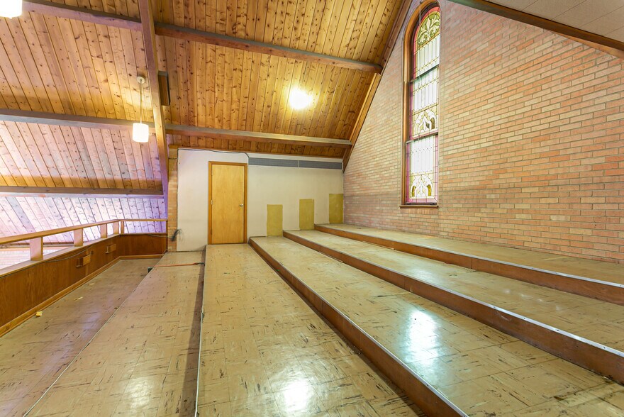 More Photos Of 3955-3995 N Irving St, Denver Religious Facility For Lease