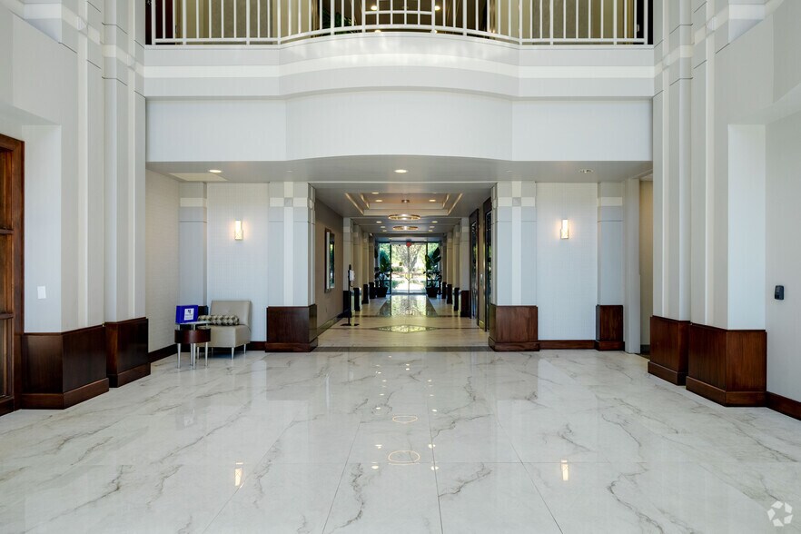 More Photos Of 10375 Centurion Pky N, Jacksonville Unknown For Lease