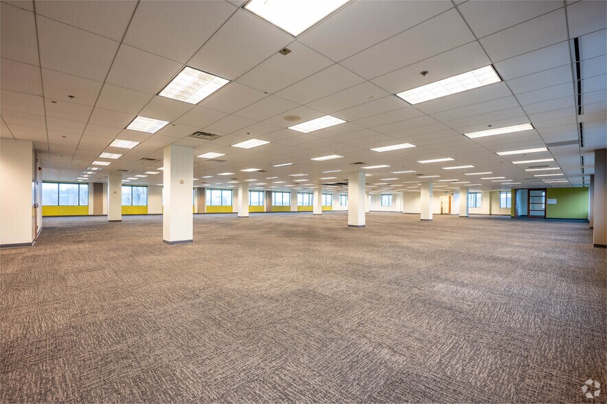 More Photos Of 11100 USA Pky, Fishers Office For Lease