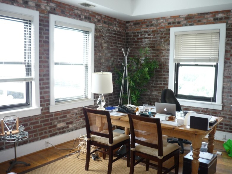 More Photos Of 502-514 Santa Monica Blvd, Santa Monica Loft Creative Space For Lease