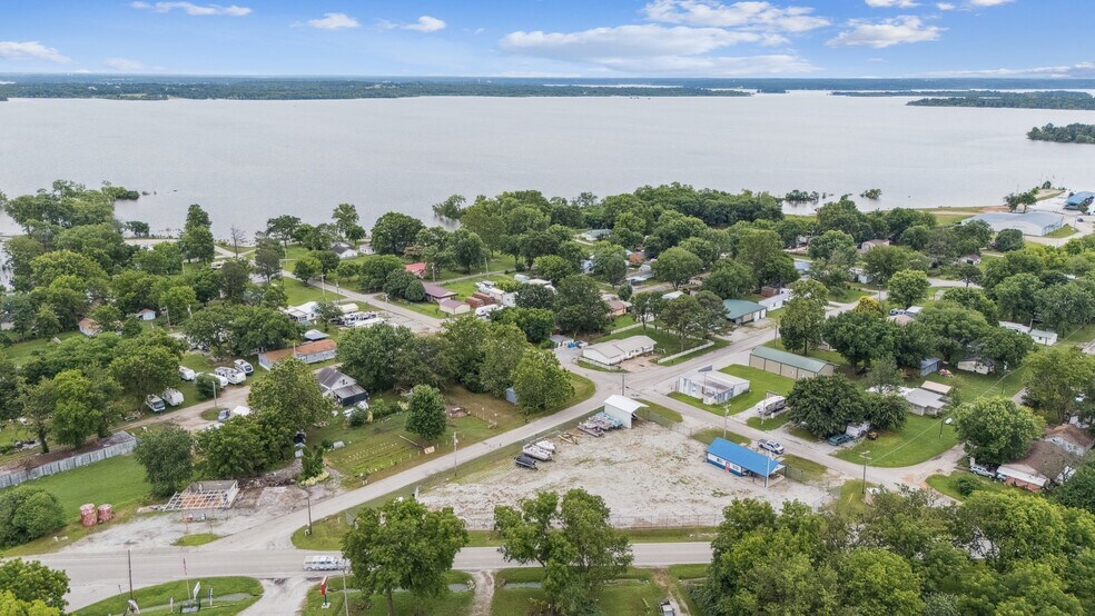 More Photos Of 100 Main St, Bernice Self Storage For Sale