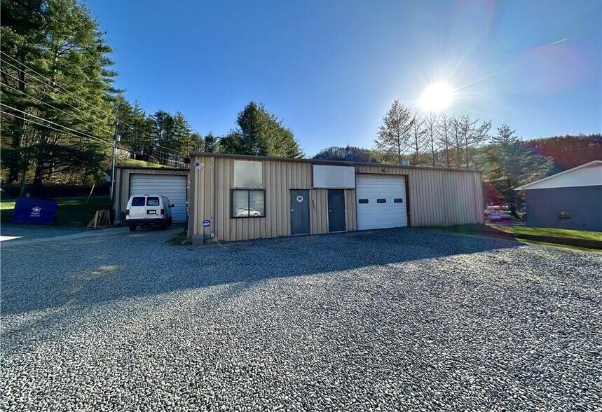 More Photos Of 4965 US Highway 421 N, Vilas Industrial For Lease
