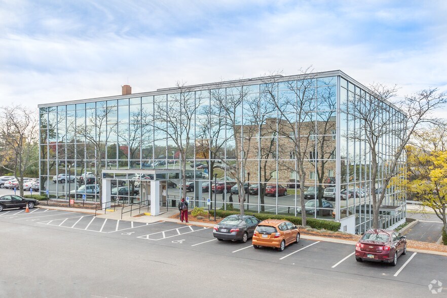 More Photos Of 24200 Chagrin Blvd, Beachwood Loft Creative Space For Sale