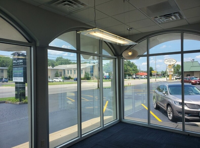 More Photos Of 430 S Glenstone Ave, Springfield Office For Lease