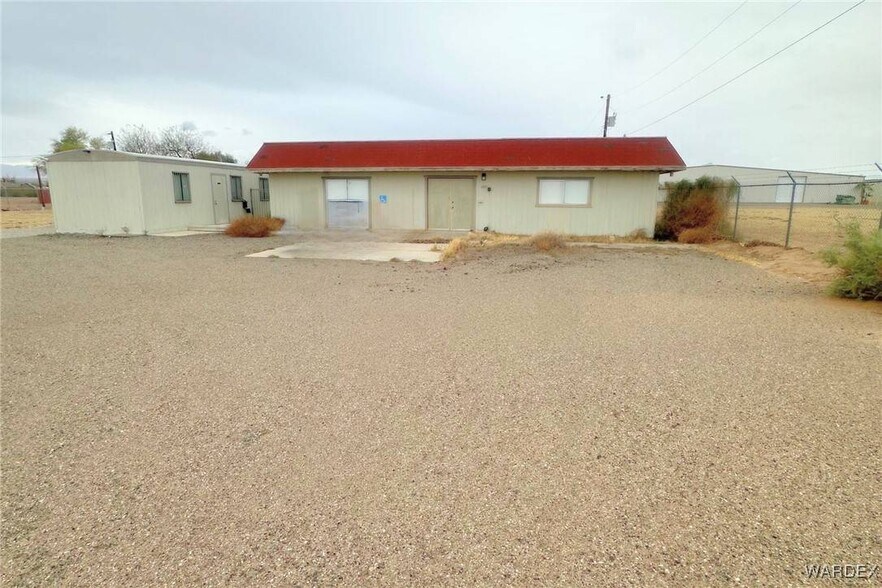 More Photos Of 10135 S Barrackman Rd, Mohave Valley Light Distribution For Lease