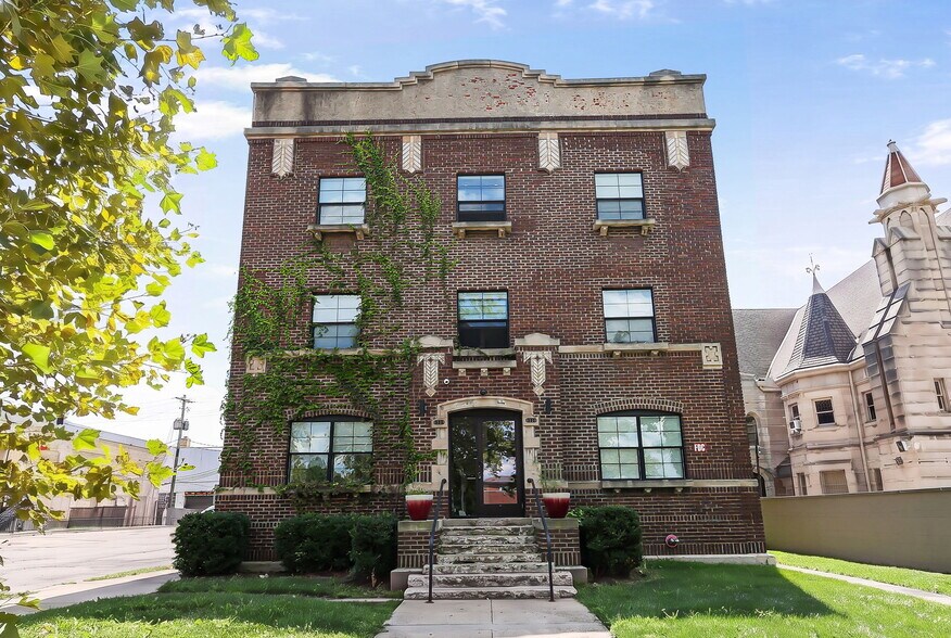 Primary Photo Of 595 E Broad St, Columbus Apartments For Sale
