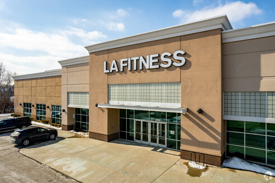 More Photos Of 2050 S Telegraph Rd, Bloomfield Hills Freestanding For Lease