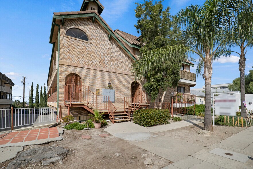 More Photos Of 10219 Commerce Ave, Tujunga Apartments For Sale